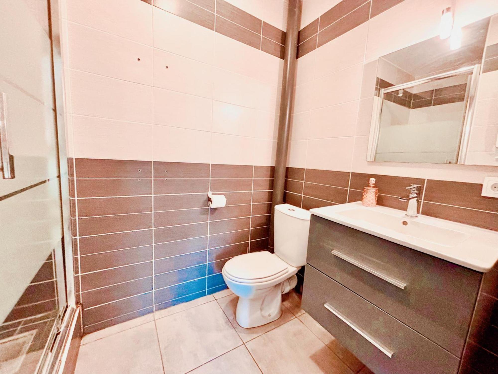 Appartement Calme Avec Jardin Privatif - 3 - Кане Екстериор снимка